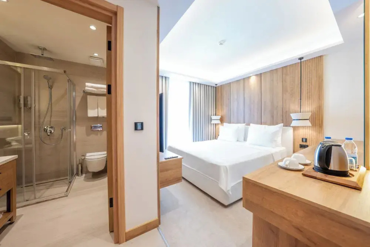 Premier Lounge Hotel
