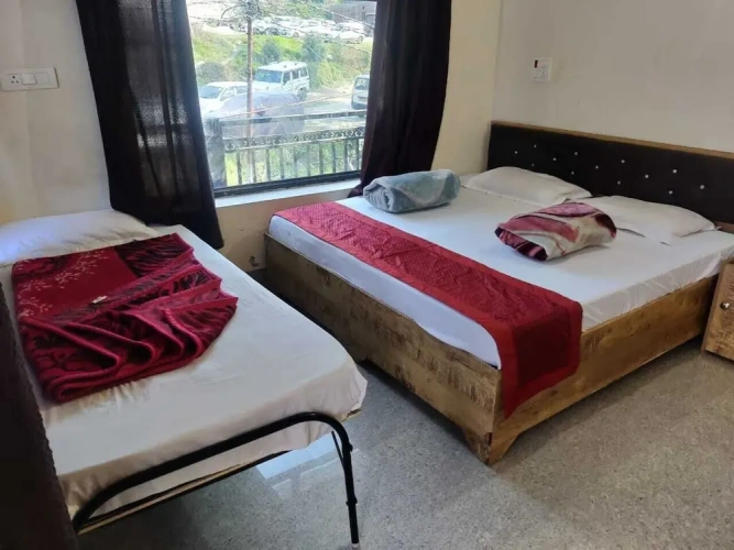 Standard Triple room with mountain view