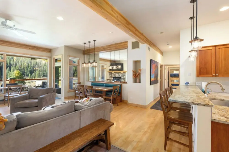 201 Mill Creek Condo