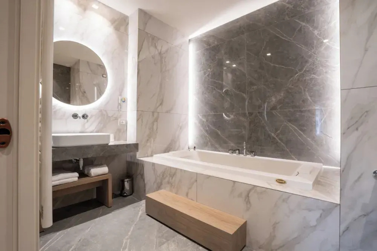 Anna Teresa Luxury