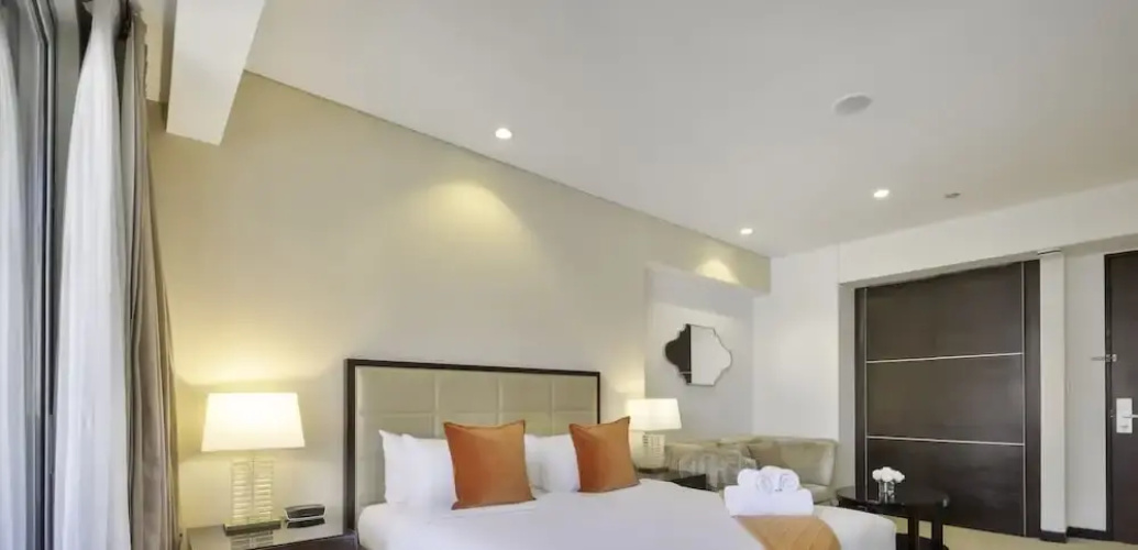 LUX The JW Marina Studio 3