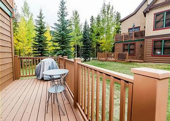 Red Hawk Townhome #2327 by Summit County Mountain Retreats
