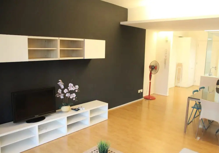 Izen Kiara by SYNC