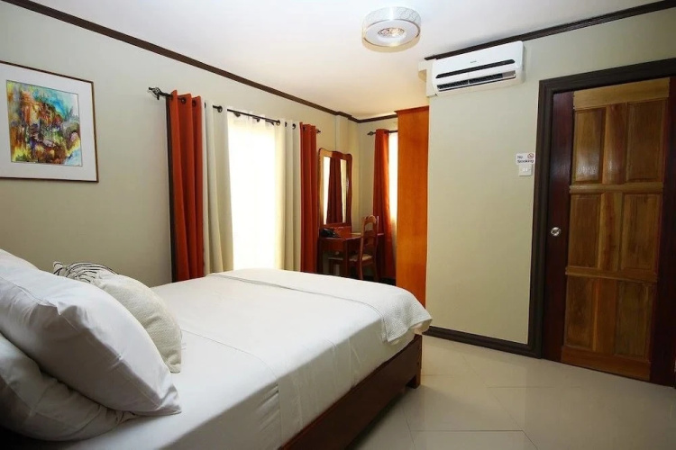 Luxury Hotel & Apts