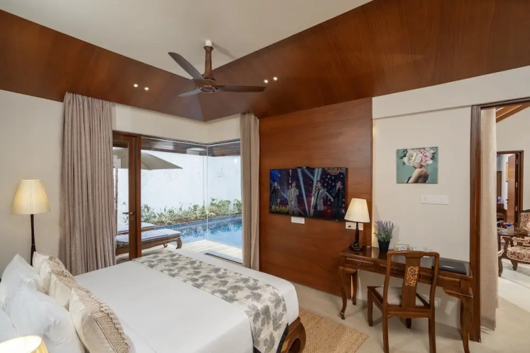 Premium Villa with pool view