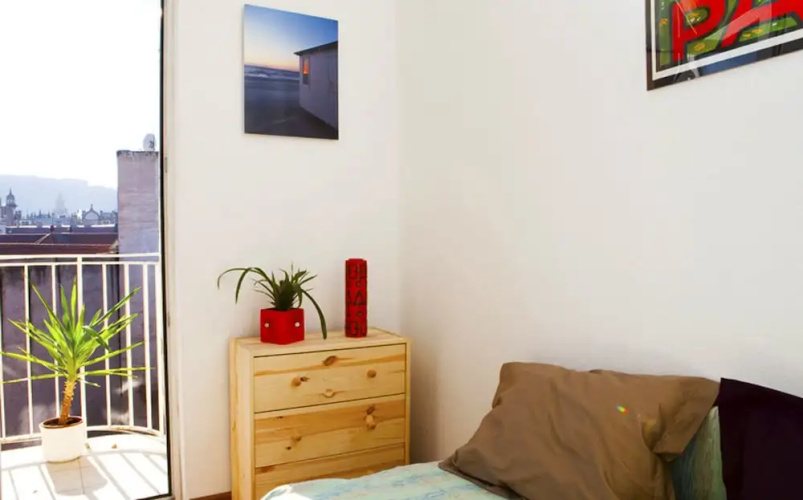 Fakes Apartment