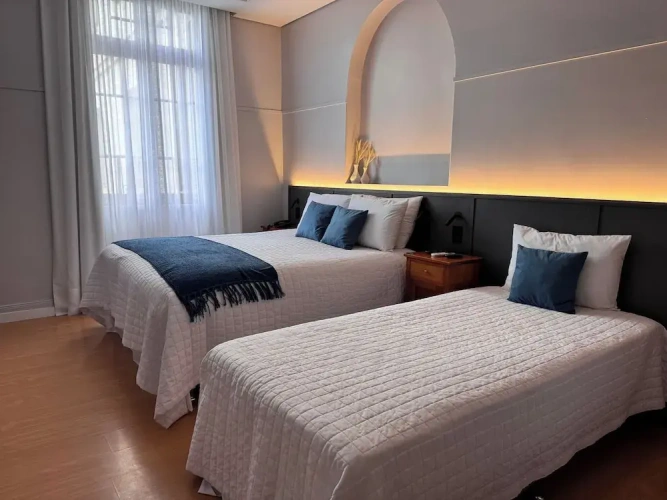 Deluxe Suite