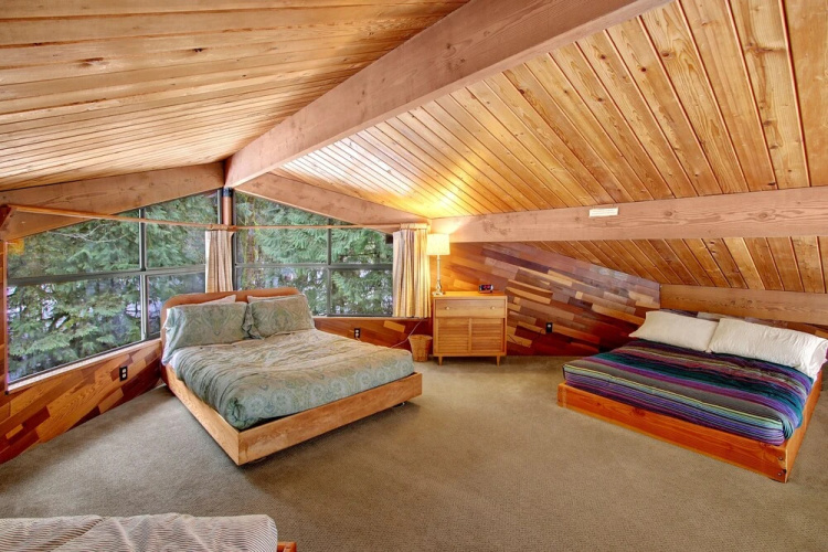 Rustic River Paradise - One Bedroom Cabin with Hot Tub