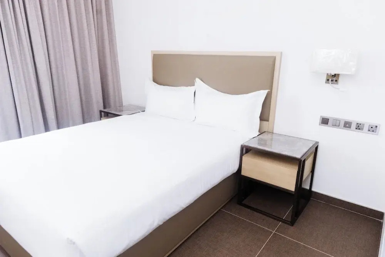 38 on Boulders Hotel