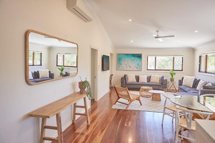 2 Bedrooms Cottage
