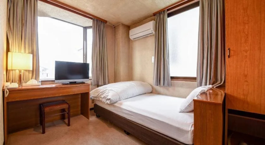 Green Business Hotel