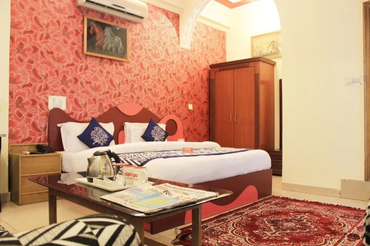 OYO 1946 Hotel Vinayak