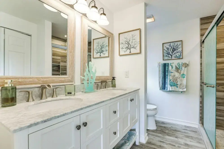 5 Mi to Naples Beach - Getaway w/ Screened Lanai!