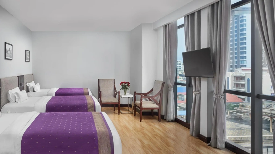 Standard Triple room