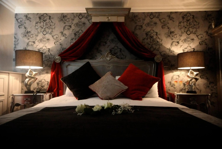 Greenvale Hotel