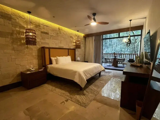 Presidential Suite with balcony