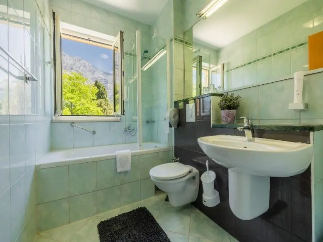 Studio with balcony and with sea view
