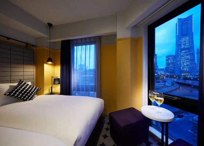 Standard Twin room with river view