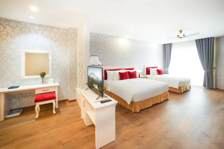 Deluxe Triple room