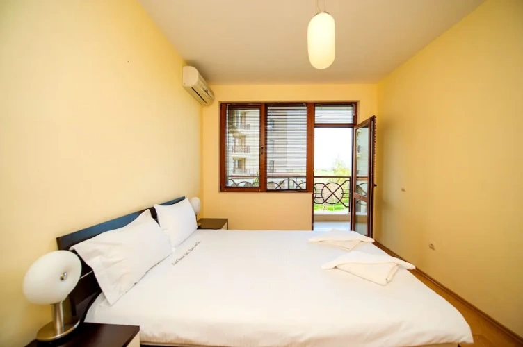 2 Bedrooms Apartment with balcony