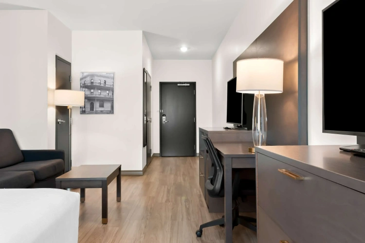 Double Suite