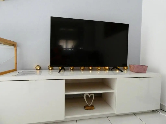 Mel Studio 1 (kalamaki)