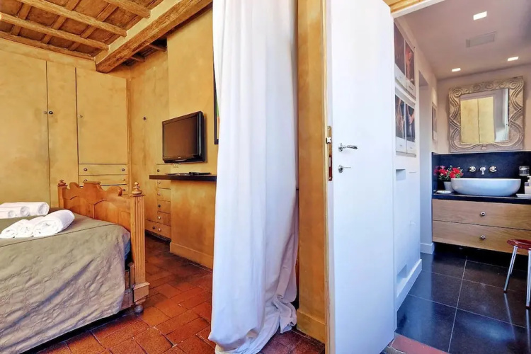 Trastevere Large Apartment With Terrace