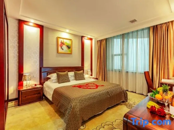 Deluxe Suite