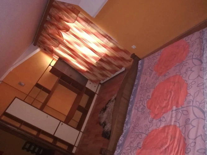 4 Bedrooms Apartment
