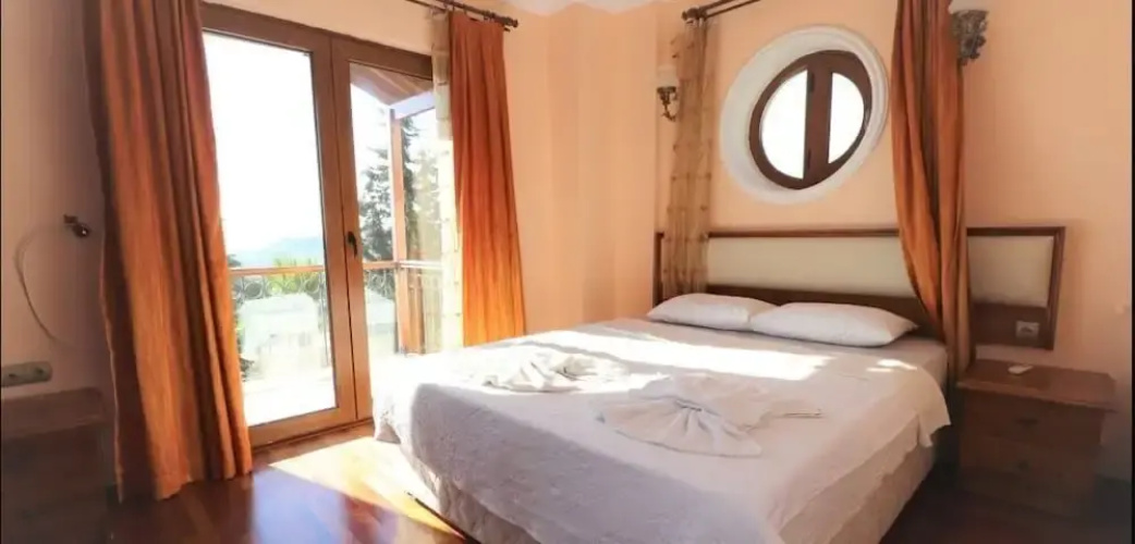 Villa FT17 by JoyLettings