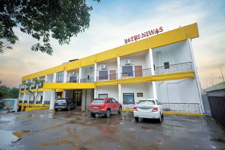 Yatri Niwas By Hotel Suraj Inn - Silvassa