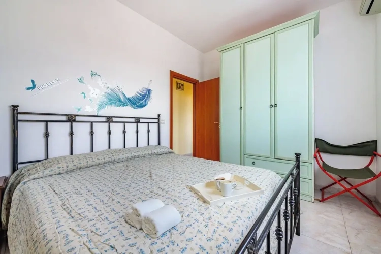 4 Bedrooms Family Villa