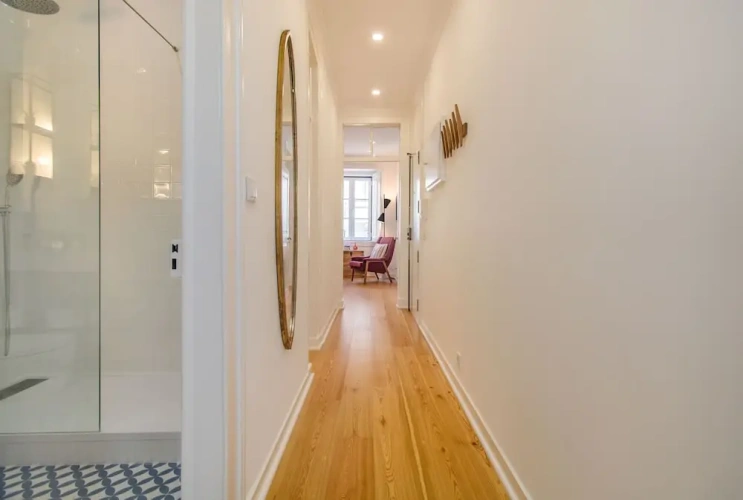 3 Bedrooms Apartment