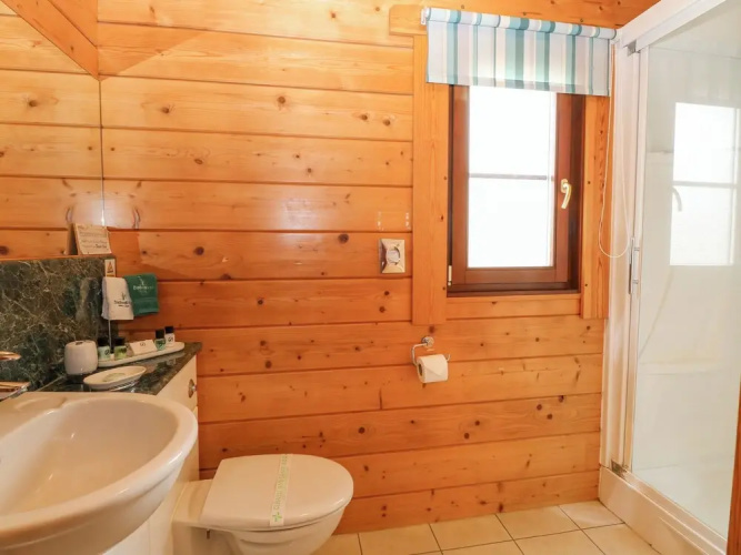 Kingfisher Lodge