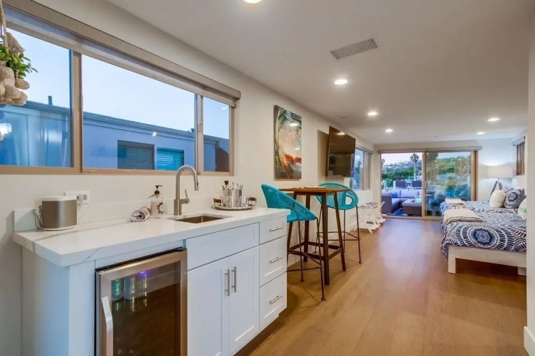CA Dreaming 5 Bedroom Home