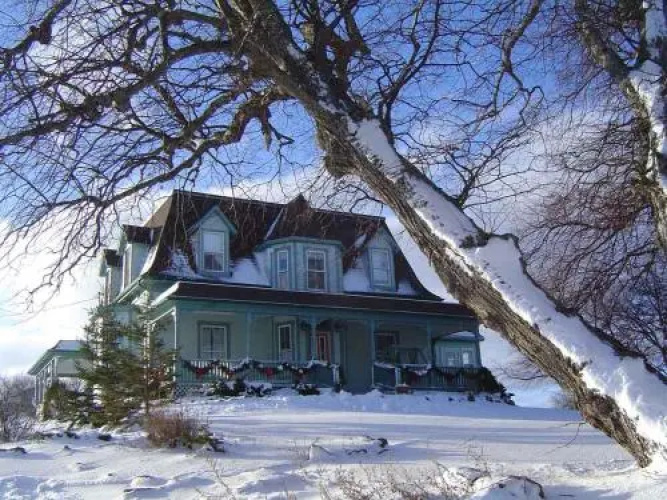 Tír Na Nog Inn