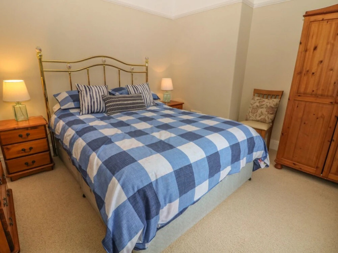 Park Lane Apartment