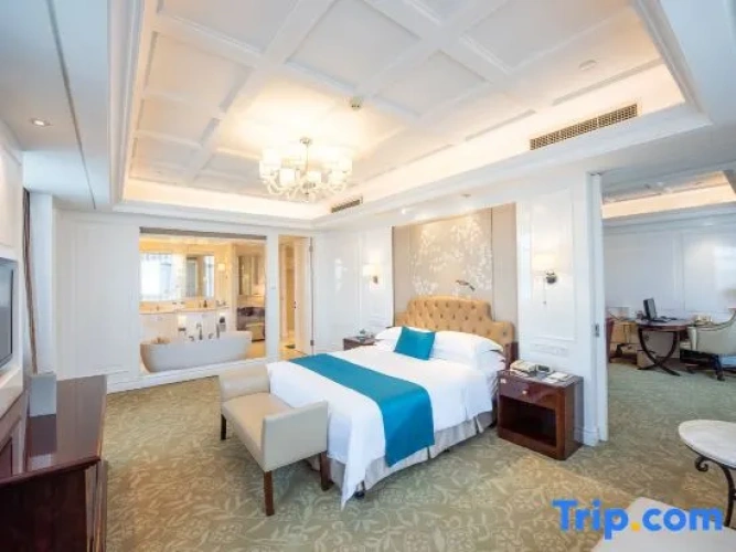 Deluxe Double Suite