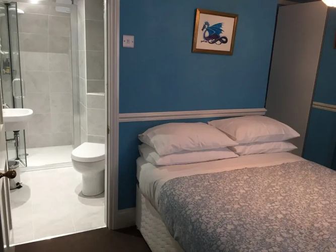 Circles B&B