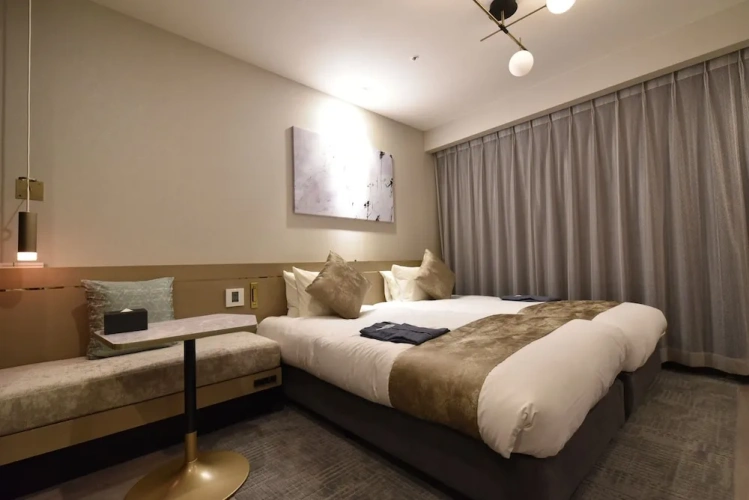 Basic Twin room