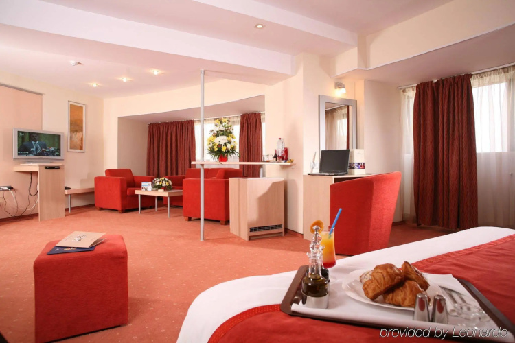 Holiday Inn Bucharest - Times
