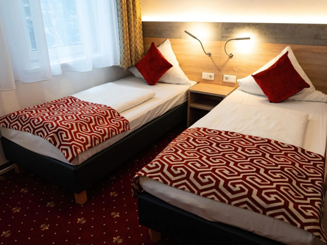 Fortune Plaza Hotel 5
