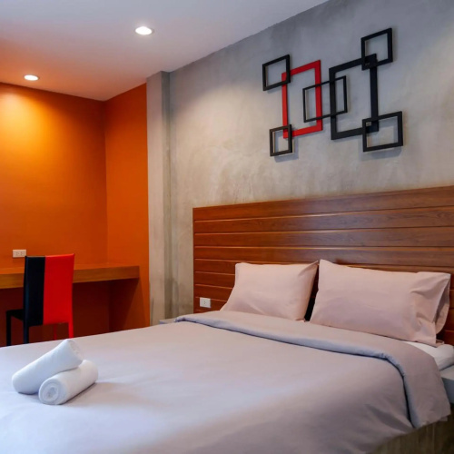 B3 Hotel