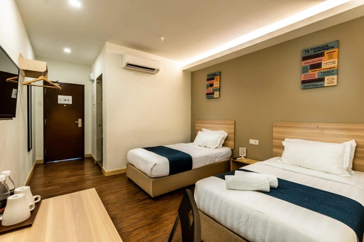 Standard Twin room
