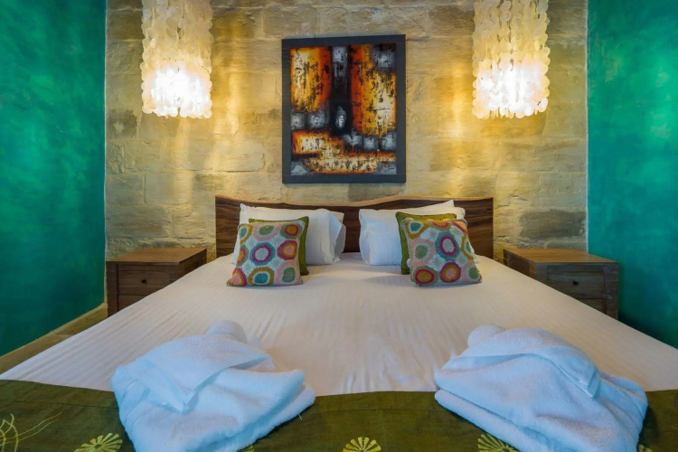 Chapel 5 Suites