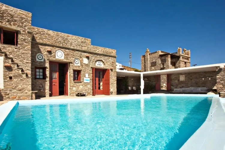 4 Bedrooms Premium Villa