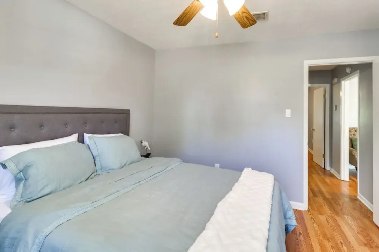 Walk to Dining & Shops: Dtwn Brookhaven Home!