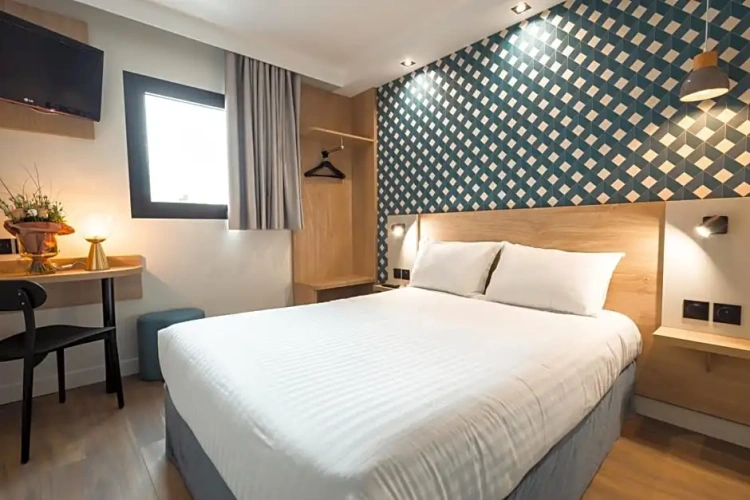 Standard Double room with view