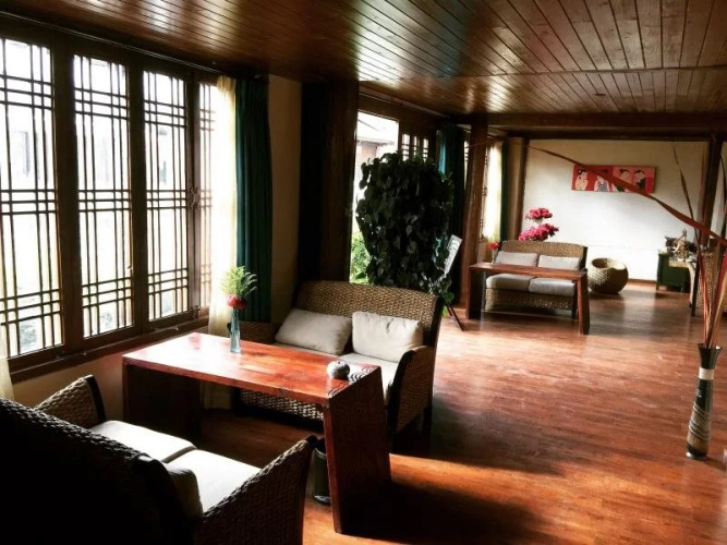 Lijiang Sadhu Inn