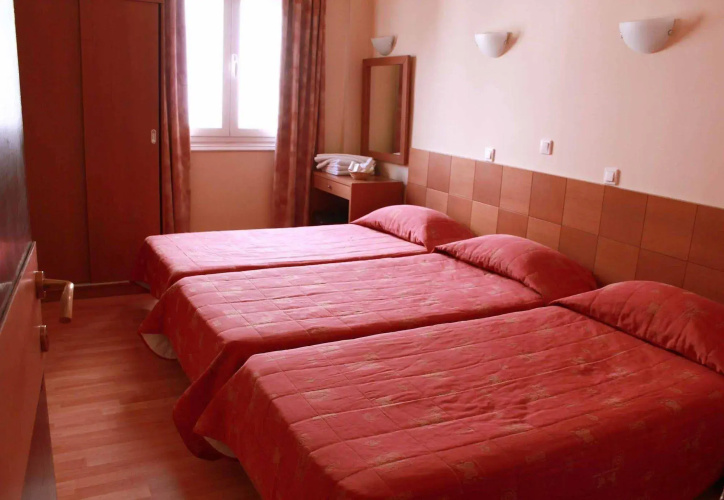 Aristoteles Hotel